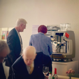 Der Landesbischof Kaffeeautomaten